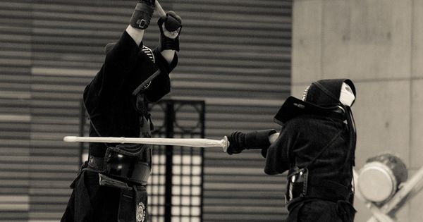 Mississauga Kendo Club teach practice train